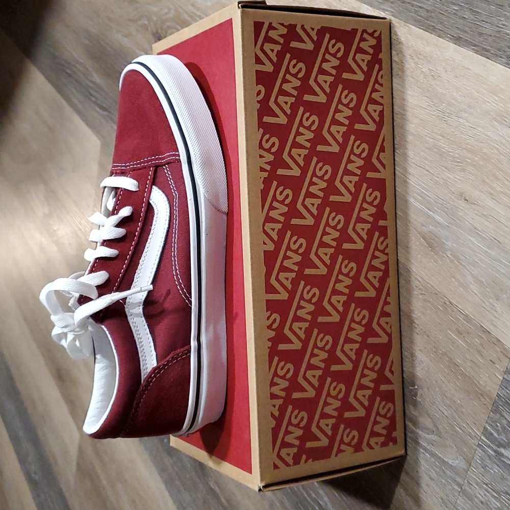 Vans Old Skool juniors size 5.5 or 6 women's 7 or 7.5